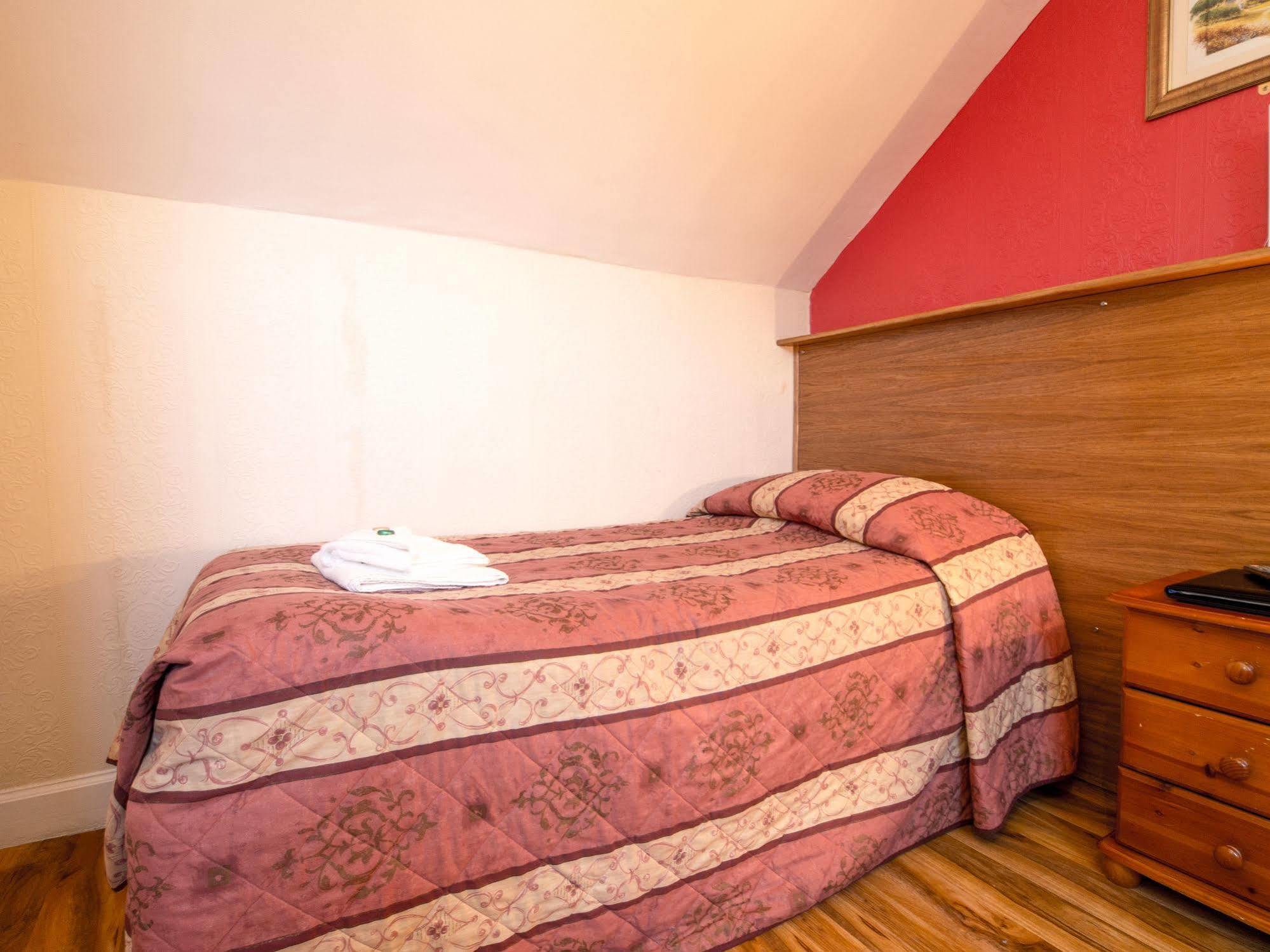 Corstorphine Lodge Hotel Edinburgh Ngoại thất bức ảnh
