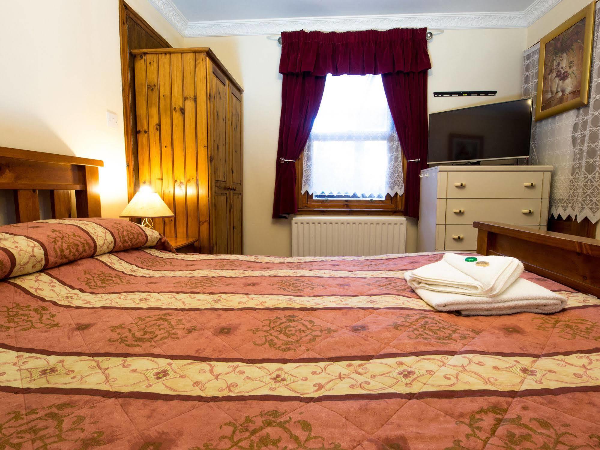 Corstorphine Lodge Hotel Edinburgh Ngoại thất bức ảnh
