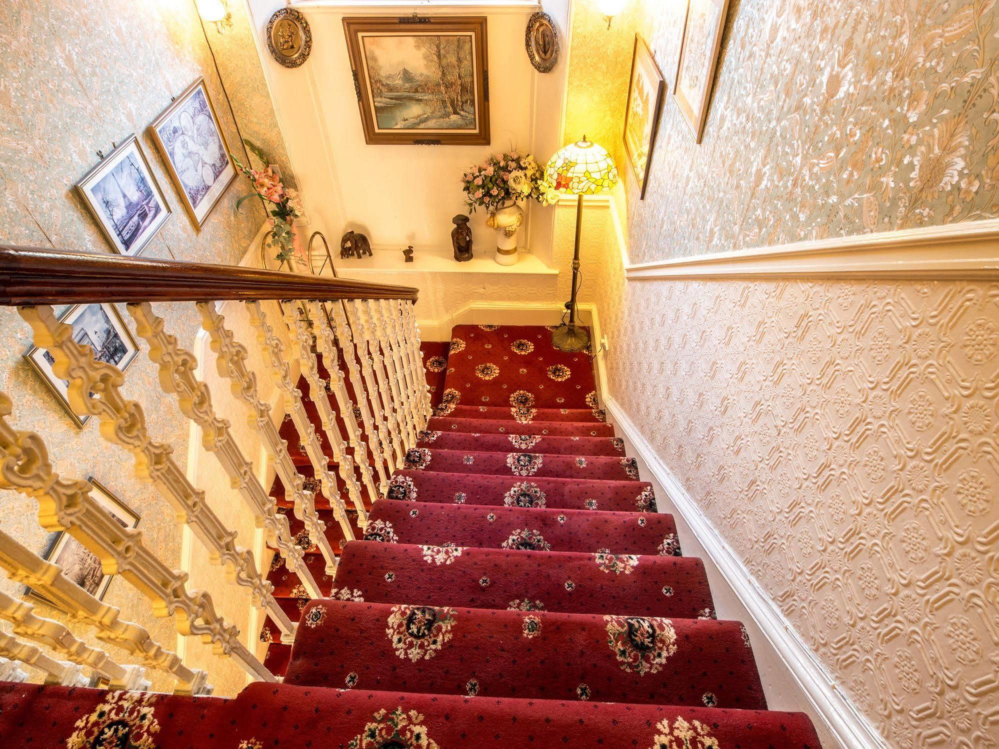 Corstorphine Lodge Hotel Edinburgh Ngoại thất bức ảnh